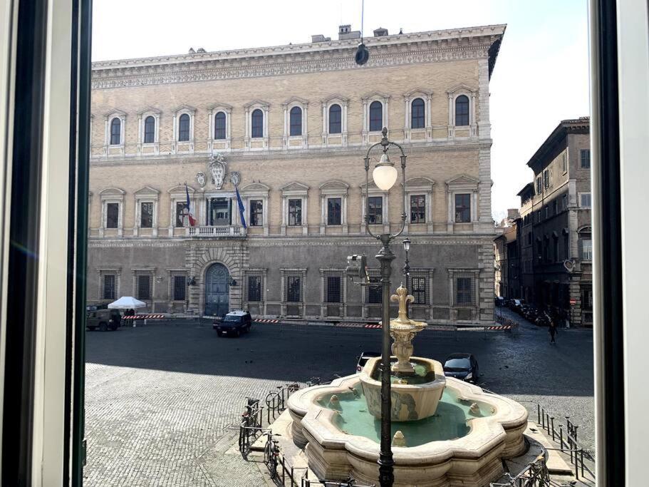 דירות רומא Casa Cristina In Piazza Farnese מראה חיצוני תמונה